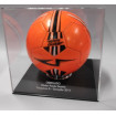 Caja para balones de fútbol 30*30 cm con base negra