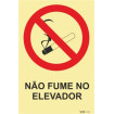Firmar para condominios, No fumar en el ascensor