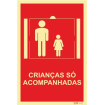 Señal para condominios, niños solo acompañados en el ascensor