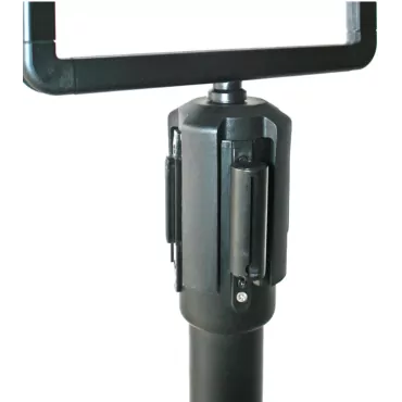 Porta Póster Vertical de Plástico Negro A4 | Porta Póster para postes con cinta extensible | barreras direccionales | Bahías Sep